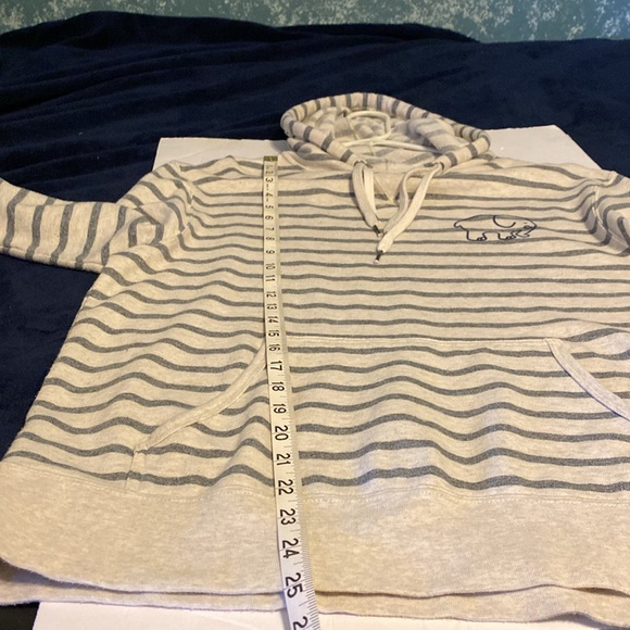 Ivory Ella hoodie size medium, gray & off white colored. 70 cotton 30 polyester - Picture 6 of 6